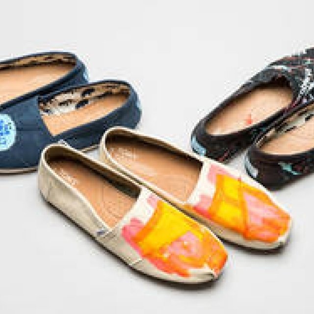 TOMS Releases Shoes Featuring Works by Three Japanese Artists | ISETAN MEN'S