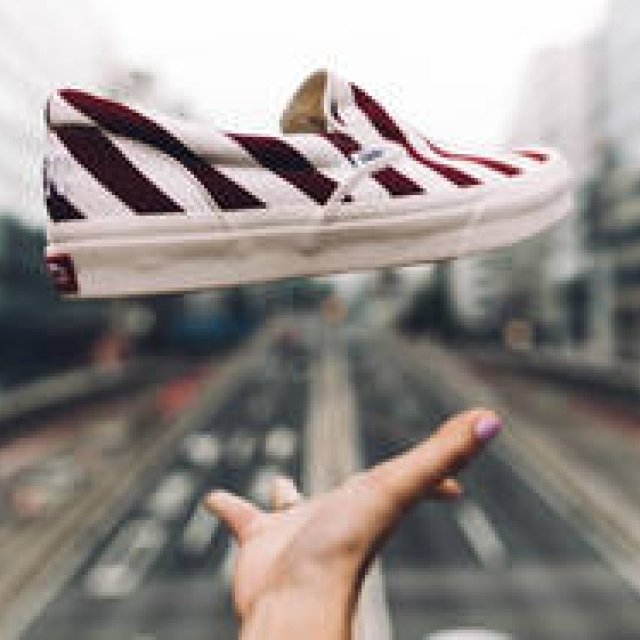 バーバーショップから着想を得た「FSC×VANS」のスニーカー｜FREEMANS SPORTING CLUB