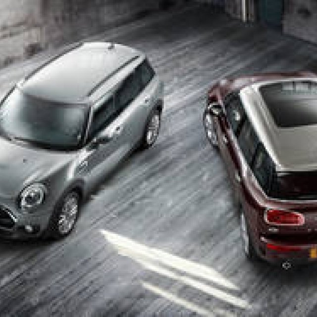最新型MINIに“6ドア”のクラブマンが登場｜MINI