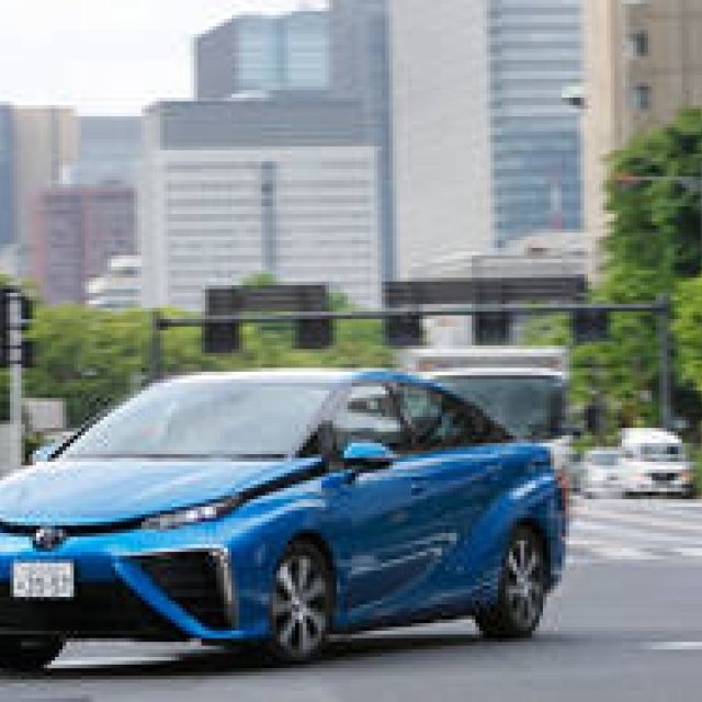 燃料電池車トヨタ MIRAI（ミライ）に試乗 ｜Toyota