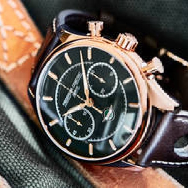 フレデリック・コンスタントが伝説の名車ヒーリーの限定モデル｜FREDERIQUE CONSTANT ギャラリー