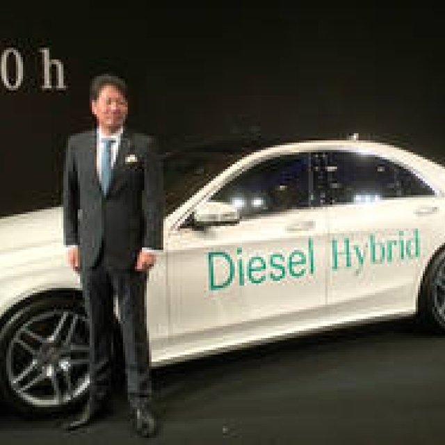 Mercedes S-Class Adds Diesel Hybrid | Mercedes-Benz