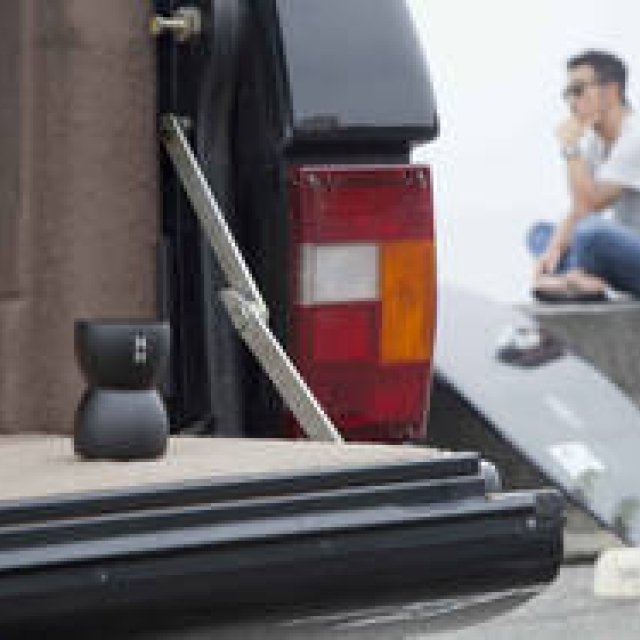 The "BASS EGG" vibration speaker, which turns anything into a speaker, makes its debut.