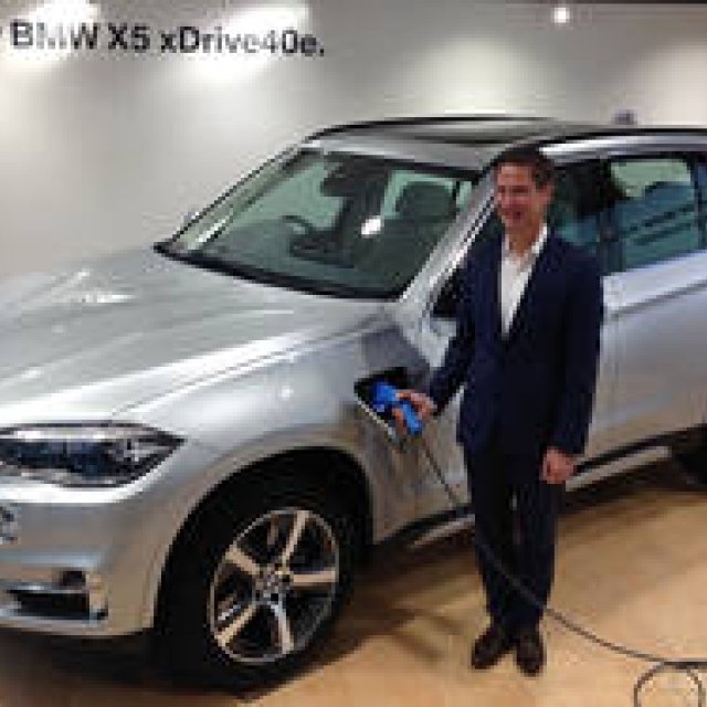 BMW X5 Adds Plug-in Hybrid Model | BMW