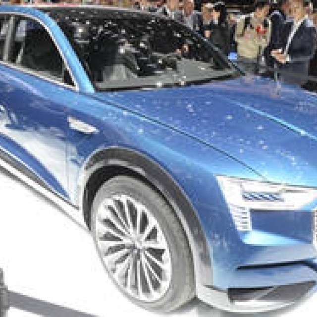 Audi Unveils an Electric SUV Concept | Audi