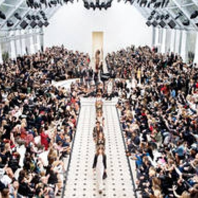 Terumi Hagiwara's Series Vol. 132 | Burberry Prorsum Spring/Summer 2016 Collection