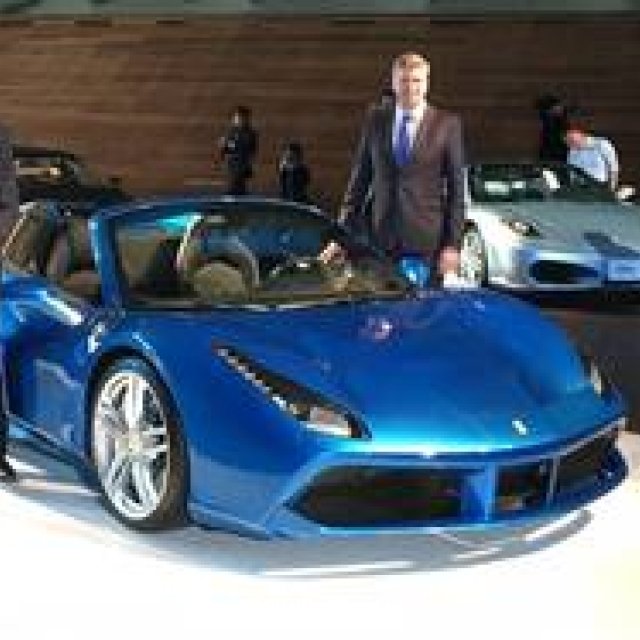 The 488 Spider Makes an Early Japan Premiere | Ferrari