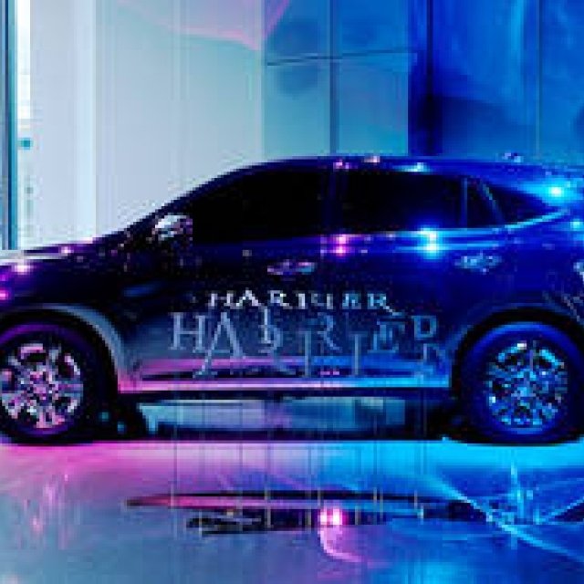 An Interactive Art Space Appears in Futako-Tamagawa | TOYOTA