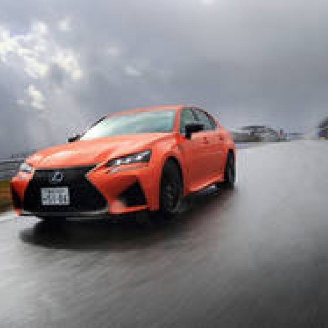 A Test Drive of the Lexus GS F | LEXUS