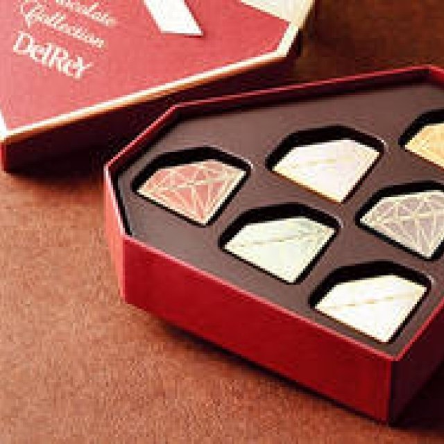 DelRey Unveils Valentine's Collection | DelReY
