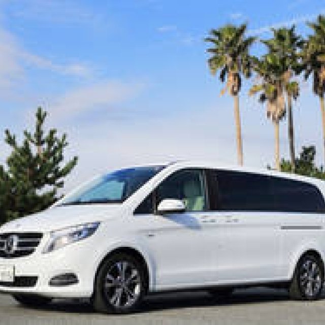 Test Drive: The New Mercedes-Benz V-Class | Mercedes-Benz
