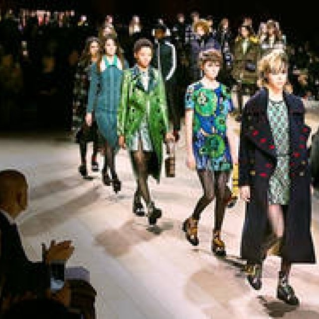 Burberry Autumn/Winter 2016-17 Women's Collection | BURBERRY
