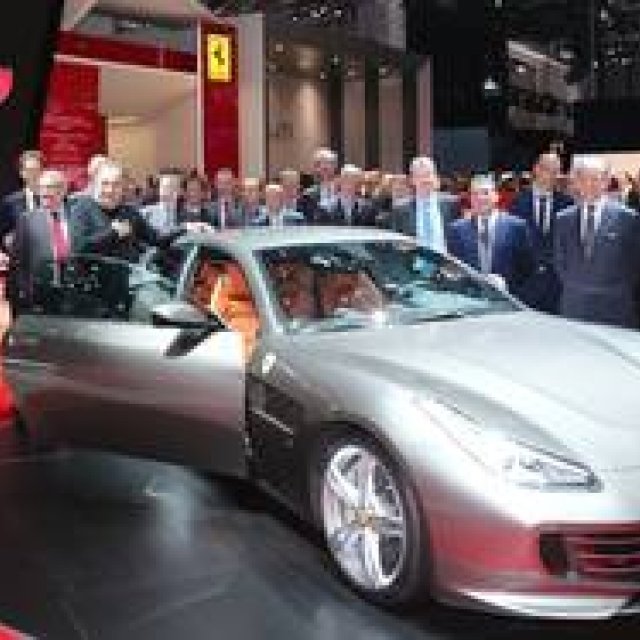 Ferrari Unveils the Four-Seater, Four-Wheel-Drive GTC4Lusso | Ferrari