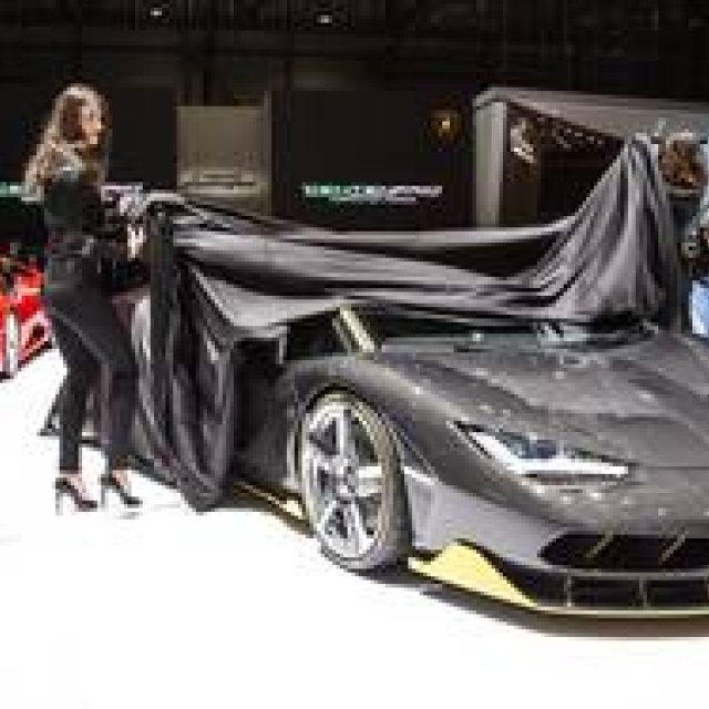 Two Bulls That Electrified Geneva | Lamborghini