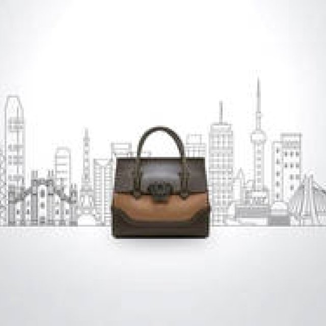 Versace Launches the "7 Bags for 7 Cities" Contest! | VERSACE