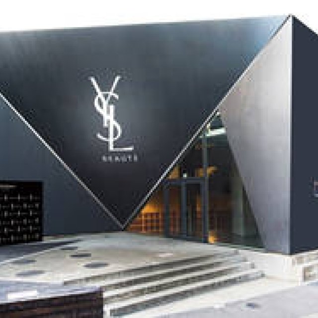 Yves Saint Laurent Hosts a Two-Day Event in Omotesando