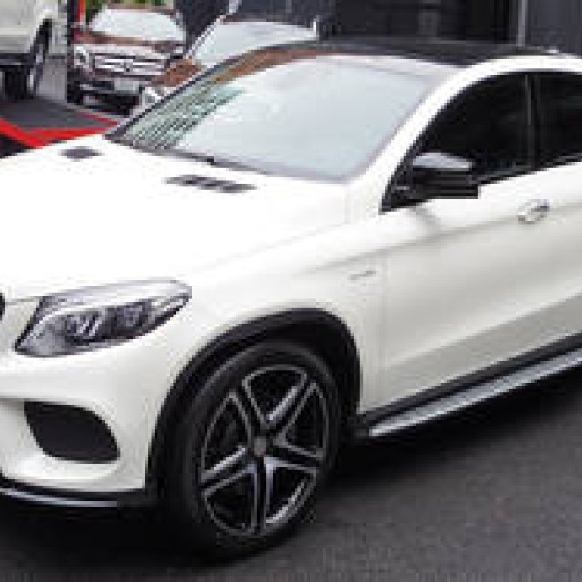 Mercedes-Benz Launches First SUV Coupé, the GLE Coupé, in Japan | Mercedes-Benz