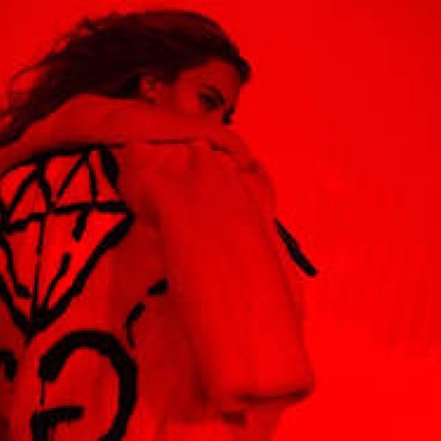Beyoncé Unveils Alessandro Michele-Designed Costume on World Tour | GUCCI