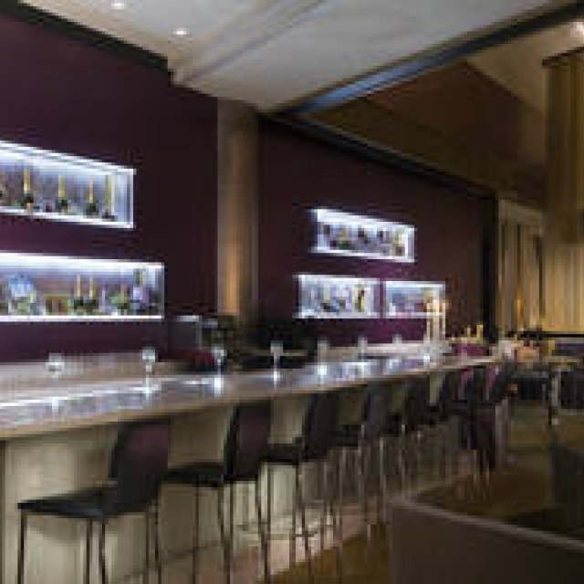 A Limited-Time "Champagne Bar" in Partnership with Krug | KRUG