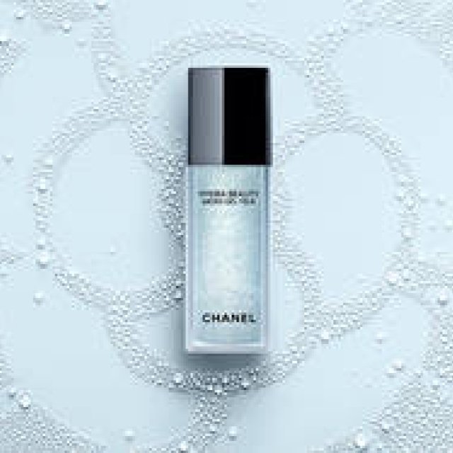 For Radiant Eyes: Introducing Chanel Hydra Beauty Micro-Gel Yeux | CHANEL
