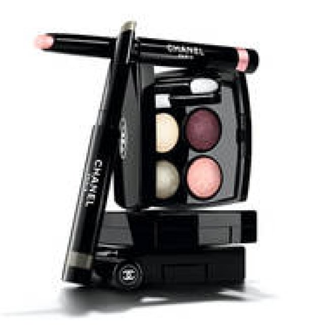 For Eyes Full of Potential: The 2016 Eye Makeup Collection | CHANEL