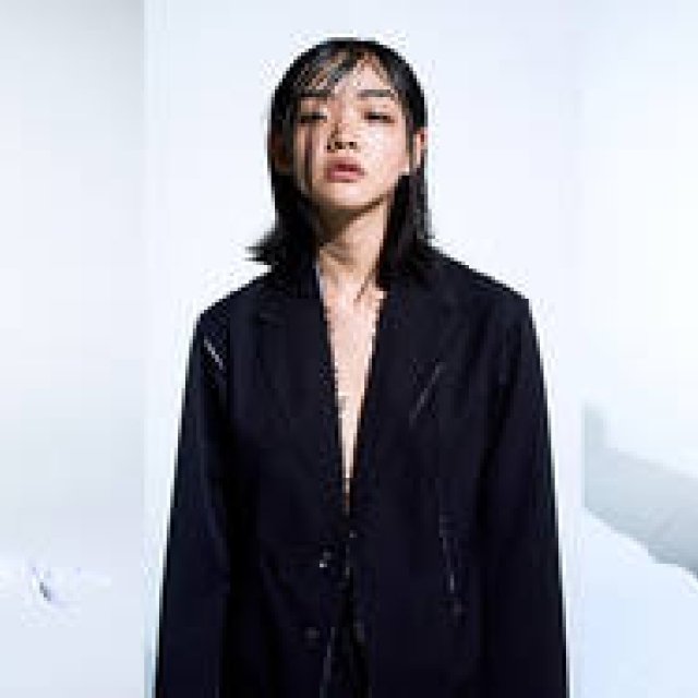 ヨウジヤマモトの新ライン「B Yohji Yamamoto」の2018年秋冬コレクション｜Yohji Yamamoto