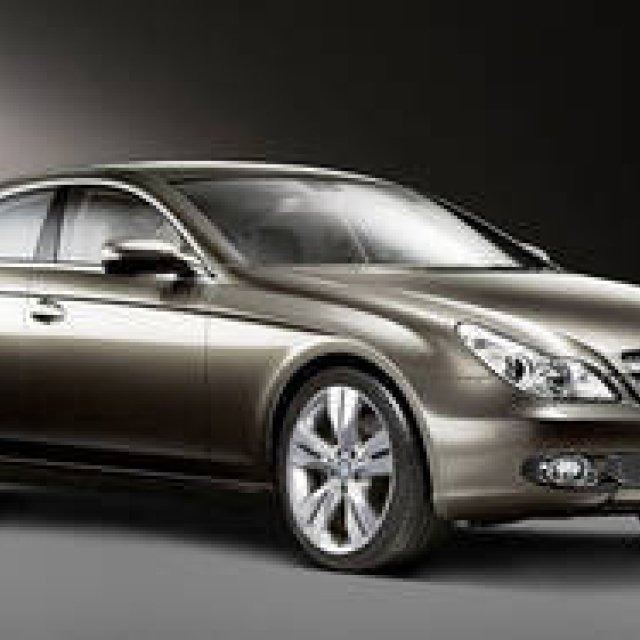 Mercedes-Benz CLS Sound Suite 10台限定の特別仕様車受注開始