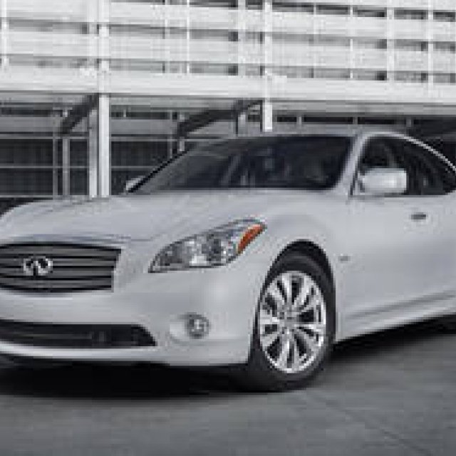  Infiniti M35h｜インフィニティ M35h LAオートにて再公開 ギャラリー