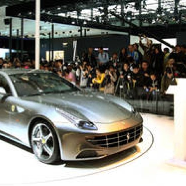  Ferrari Four（FF）｜アジアパシフィックでのプレミア！