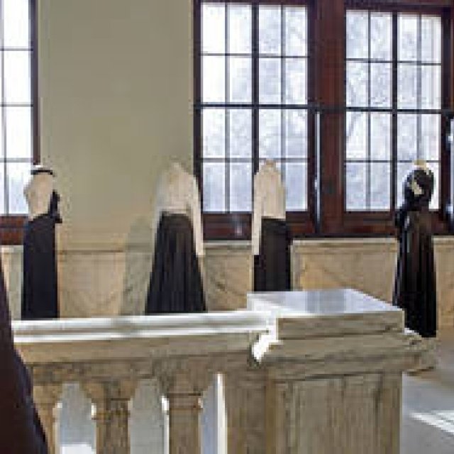  Victoria and Albert Museum｜エキシビション「Yohji Yamamoto」開催中 ギャラリー