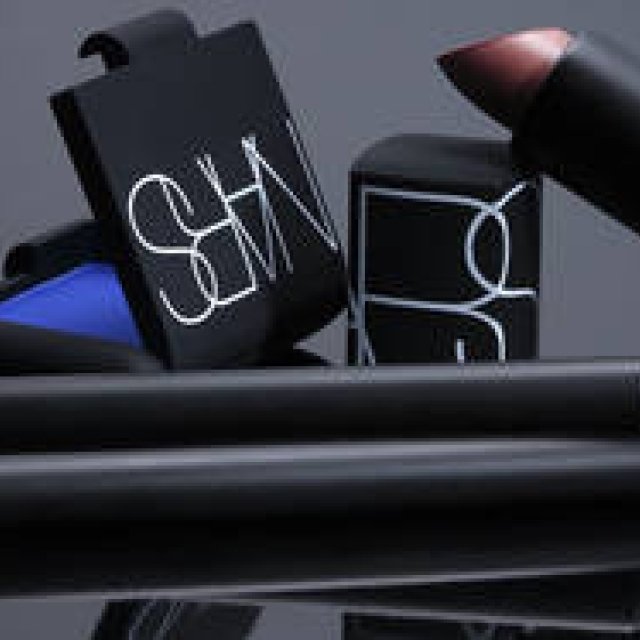  NARS｜先鋭的で鮮やかな「NARS 2011 FALL COLLECTION」 ギャラリー