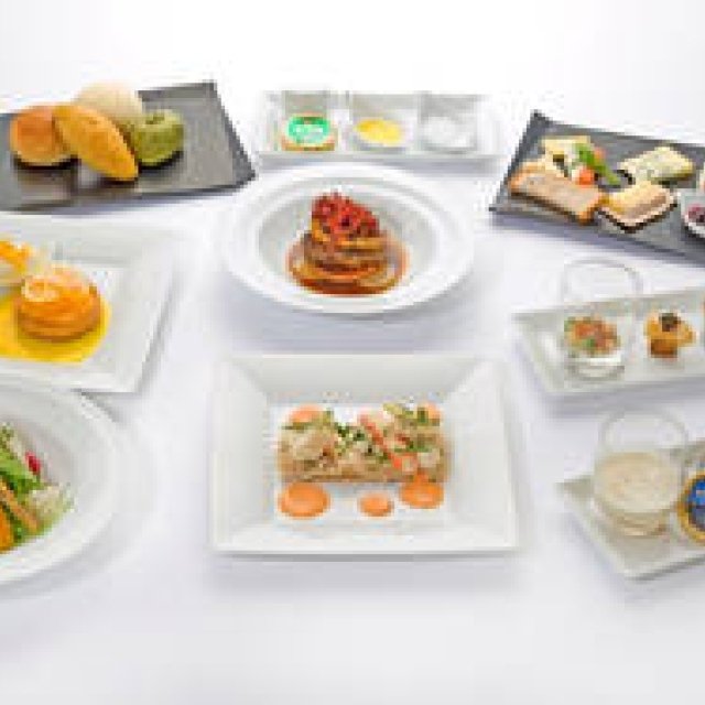 「日本料理 龍吟」×シャンパーニュ・サロンを味わうJALファーストクラスの旅 ギャラリー