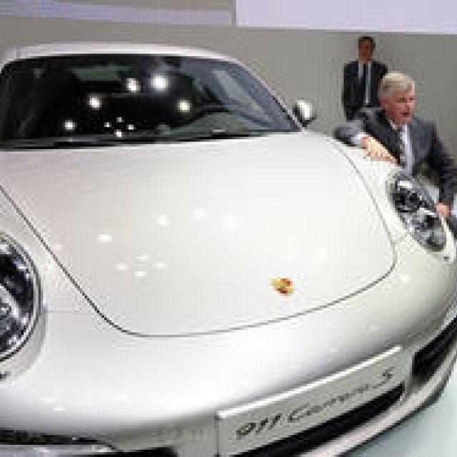 Galllery｜ポルシェ代表取締役 ヴォルフガング・ハッツ氏 インタビュー─妥協なきニューモデルを語る｜Porsche