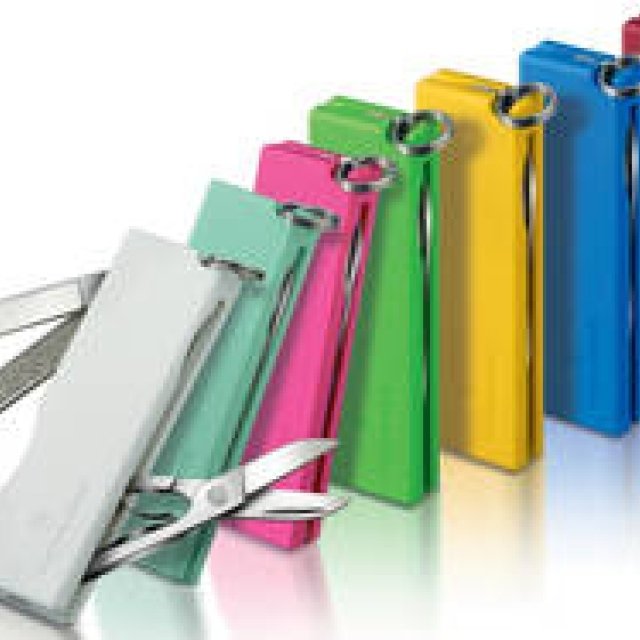 VICTORINOX｜イメージを一新するマルチツール「TOMO」誕生 ギャラリー