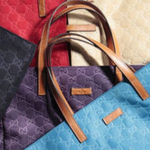 GUCCI｜街へ、旅へ、躍動する季節をともにしたいナイロン グッチッシマの新作トート ギャラリー