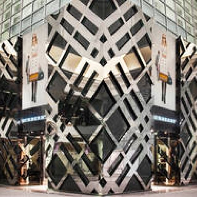 BURBERRY｜アジア最大！ バーバリーの新ブティックが台北にOPEN！ ギャラリー