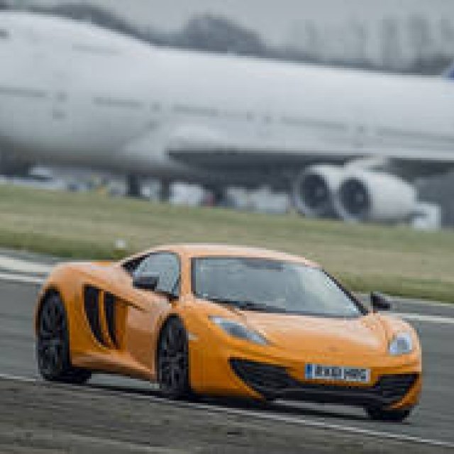 マクラーレンMP4-12Cに試乗｜McLaren ギャラリー