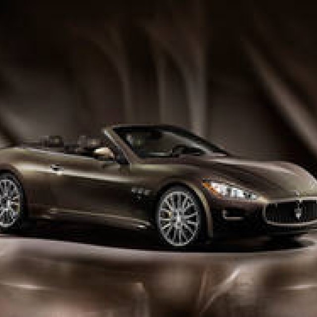 マセラティ×フェンディの特別モデルが日本発売！｜Maserati ギャラリー