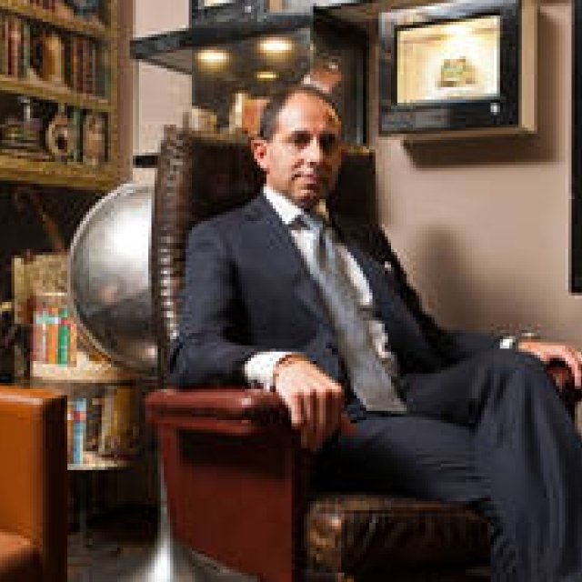 Secrets behind the Success｜連載第1回 アルフレッドダンヒルCEO カルロ・ガリリオさん ギャラリー