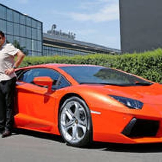 アヴェンタドール生産1,000台達成｜Lamborghini ギャラリー