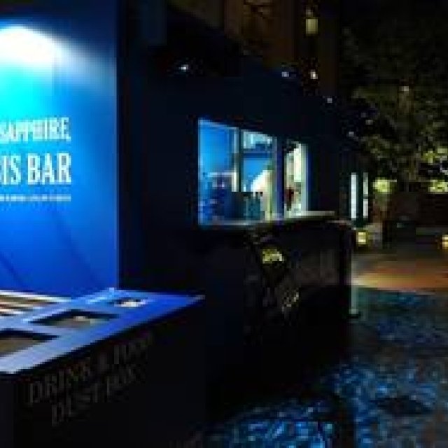 EAT｜恵比寿ガーデンプレイスに限定屋外バー「BOMBAY SAPPHIRE BLUE OASIS BAR」 ギャラリー