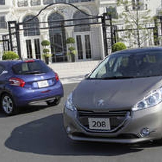 プジョー208、日本で発表｜Peugeot ギャラリー