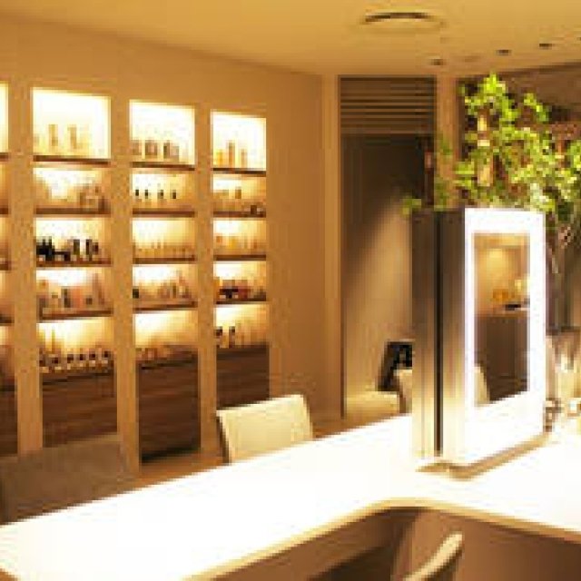 uka｜伊勢丹新宿店本館地下2階にサロン「BeautyApothecary spa by uka」オープン ギャラリー