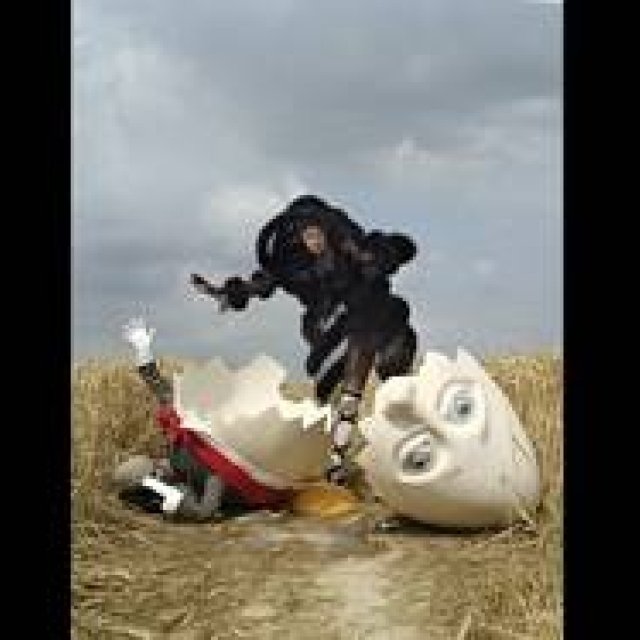 ART FILE 01｜「TIM WALKER STORY TELLER」