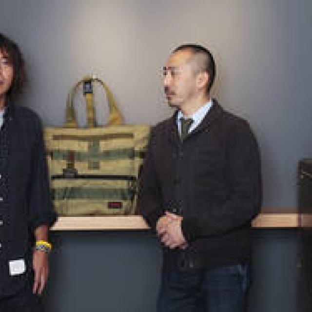 BRIEFING｜ブリーフィング×ルモアズの人気別注 新作トートバッグは“斜め掛けOK” ギャラリー