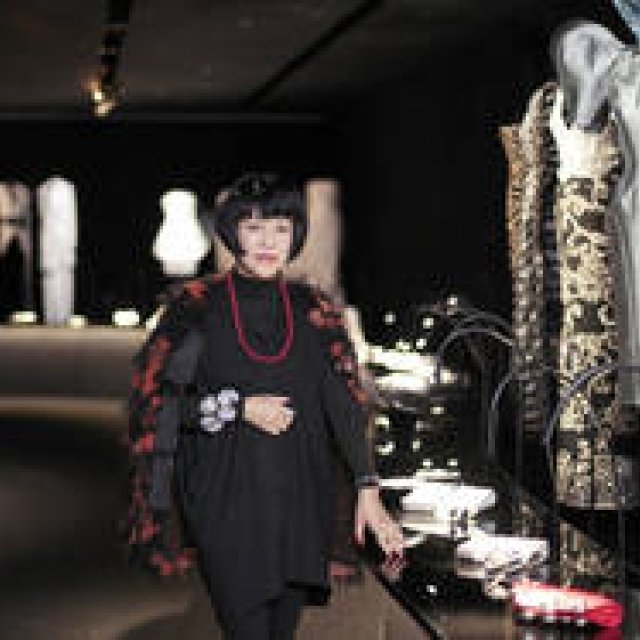 GIORGIO ARMANI | Fashion Journalist Yoshiko Ikoma Explains the "Eccentricity" Exhibition! Gallery