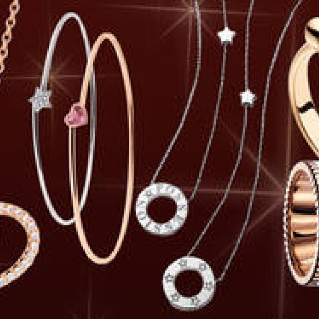 Christmas Gift Feature | Timeless Radiance for Two