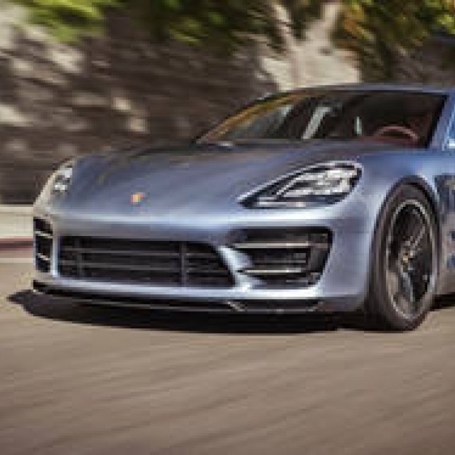 Video of the Panamera Sport Turismo Released | Porsche Gallery