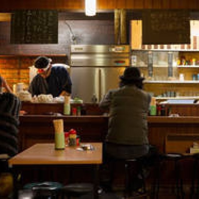 角田陽太｜東京の酒場を案内する新連載「東京浪漫酒場」第一回 三軒茶屋「久仁」 ギャラリー