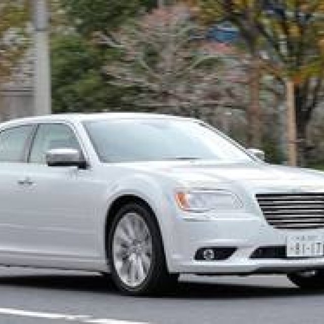 クライスラー 300に試乗｜Chrysler ギャラリー